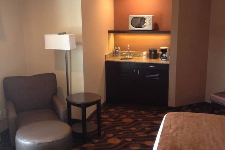 Room 20 of 33